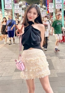 Nguyễn-Tú-Linh-เที่ยว