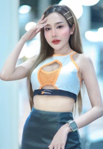 น้องอิ้ง-พริตตี้สาวสวย